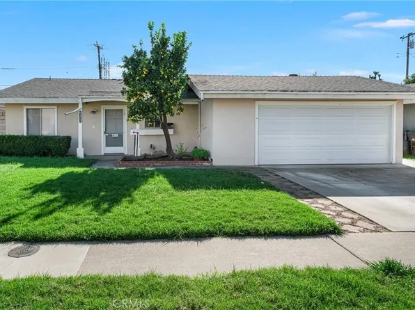 9452 Litchfield Dr, Huntington Beach, CA 92646