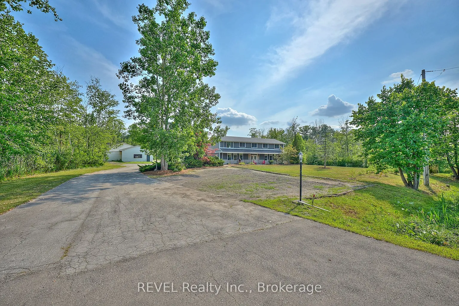 740 Highway 20 W photo 1