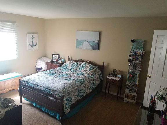 4th image of 209 Grand Canyon Dr APT 4