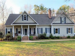 15543 Pinehurst Forest Dr, Montpelier, VA 23192