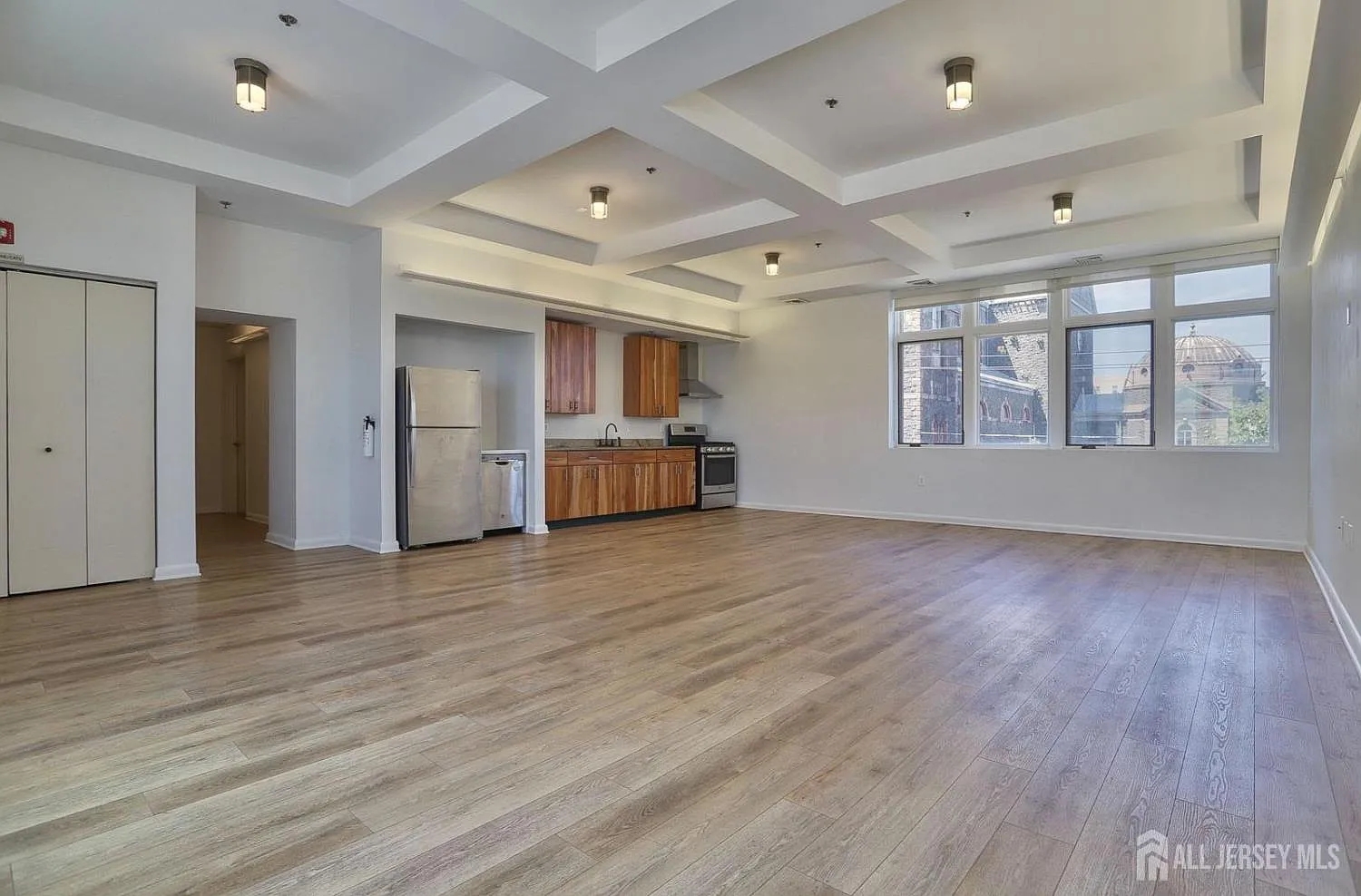 4 bed, 4.0 bath, $4,995 — Photo 3