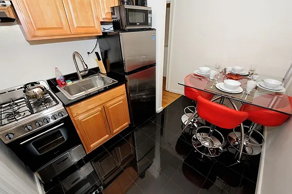 Rented by Eisenberg Exclusives | media 10