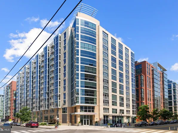 1025 1st St SE APT 915, Washington, DC 20003