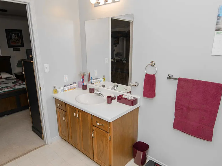 236 Margaret Ave — Photo 15