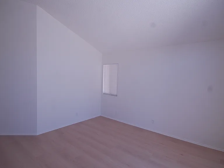 39440 Avignon Ln — Photo 12