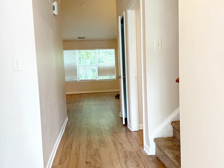 11714 Oak St — Photo 3
