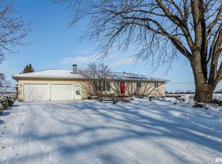 3108 Camp Creek Rd, Sherrard, IL 61281