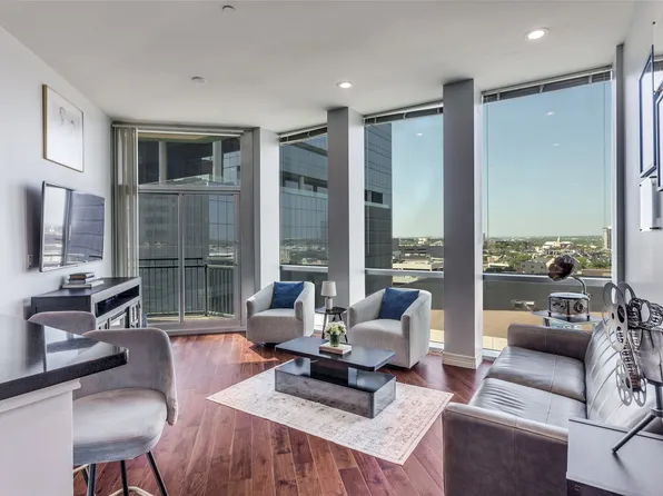 500 Throckmorton St APT 908, Fort Worth, TX 76102