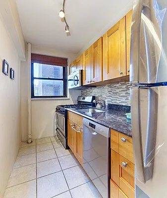 Sold by Bank Neary | media 2