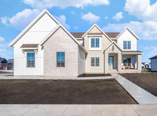 1101 Aspen Ter, West Fargo, ND