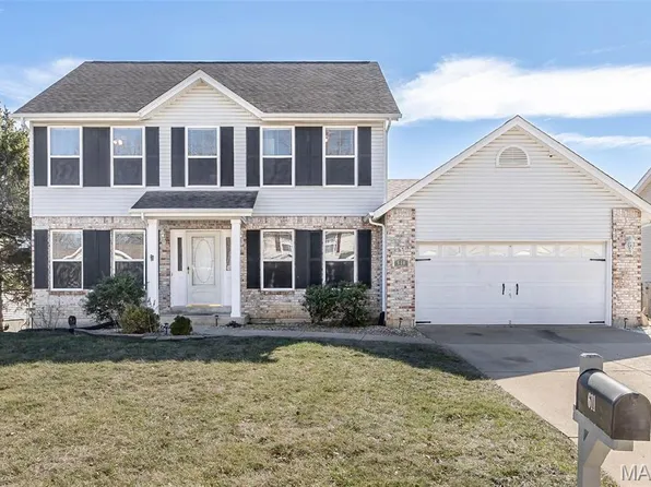 611 Bennington Dr, Saint Charles, MO 63304