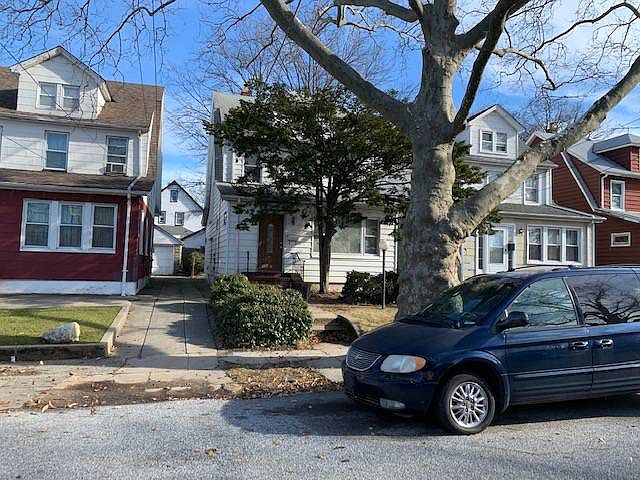 2nd image of 11319 197th St