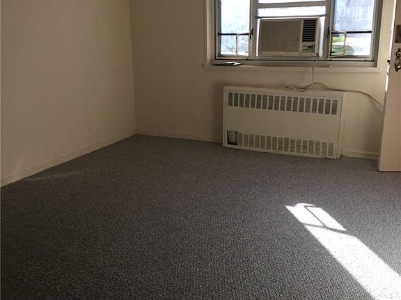 4th image of 229-10 Hillside Ave