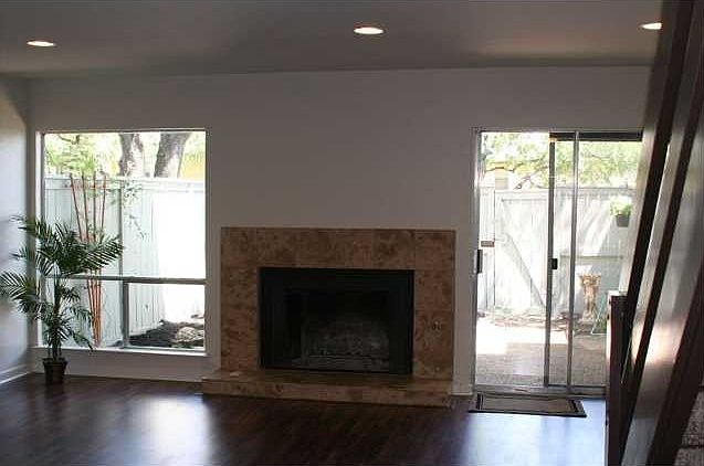 1st image of 3523 Greystone Dr APT 106