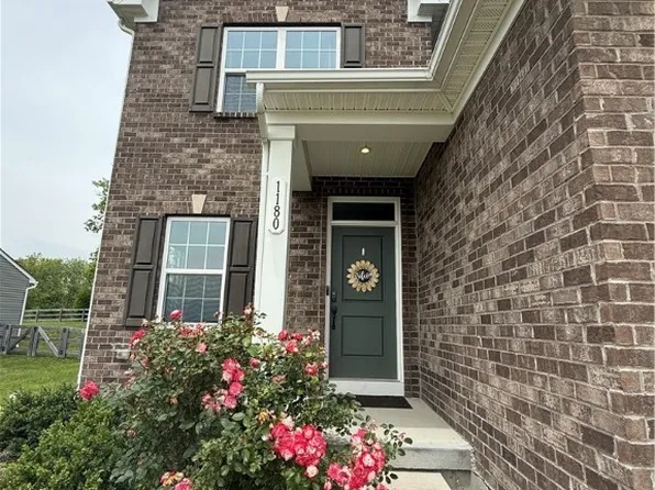 1180 Autumn Ridge Dr, Lebanon, OH 45036