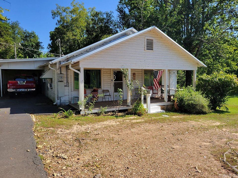 1st image of 137 E Main St