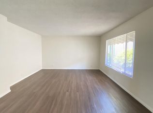 47 E 8th St, Long Beach, CA 90813