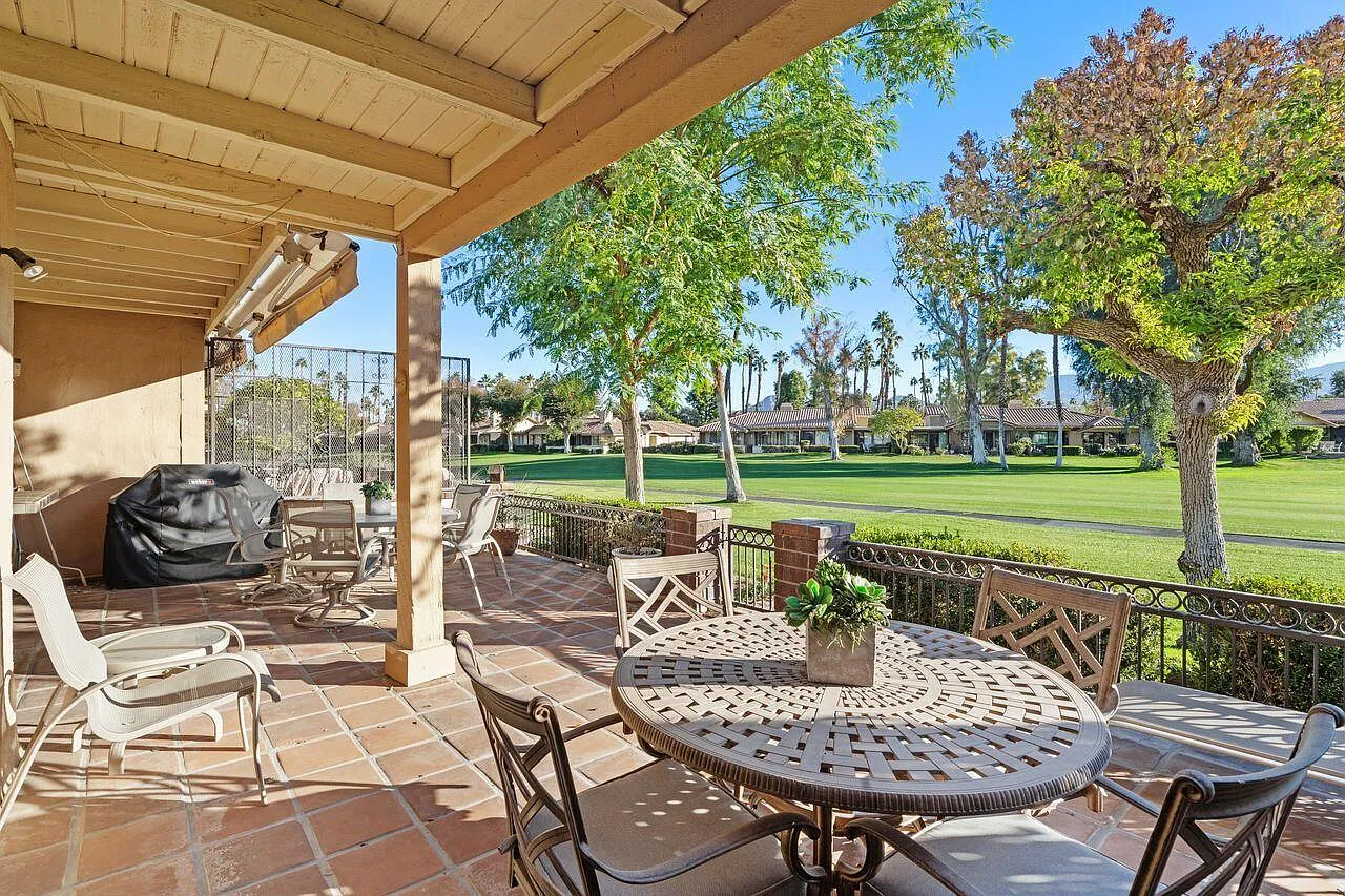 2 bed, 1347 sqft, $4,900 — Photo 4
