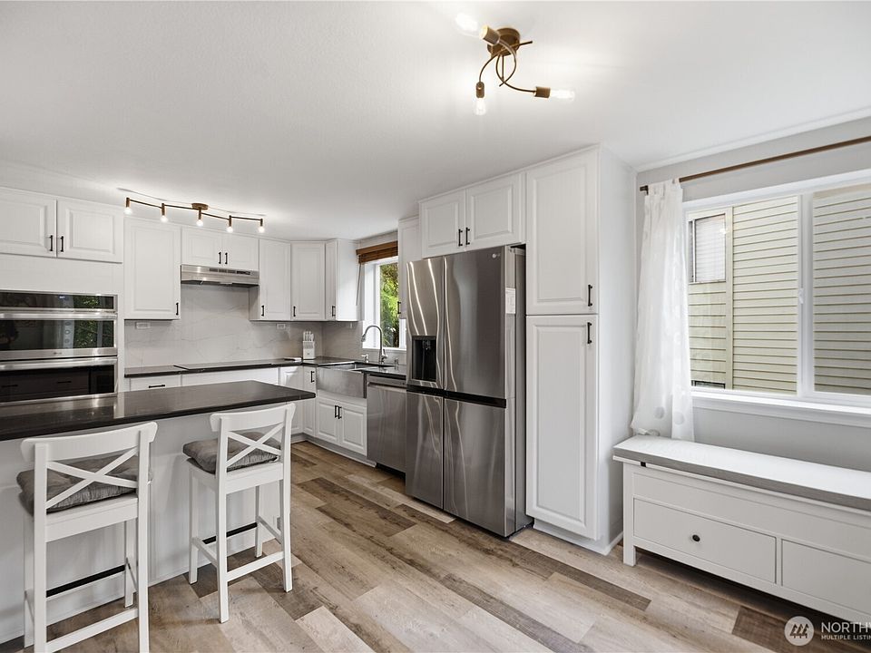 1st image of 2721 NE 195th Street #3