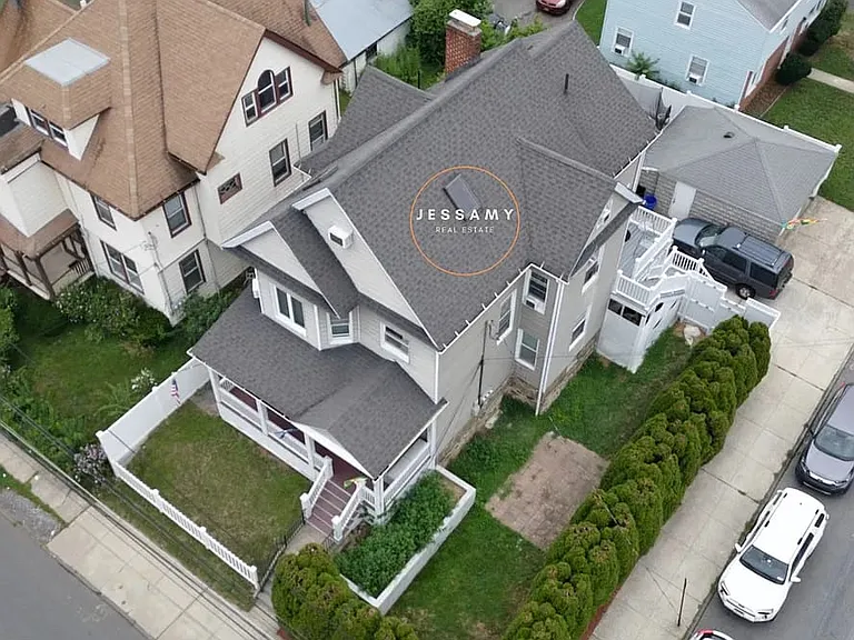 183 Roberts Ave #B — Photo 1