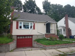 26 Vogel St, West Roxbury, MA 02132