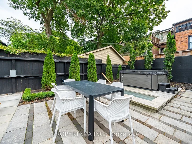 43 Bernard Ave — Photo 45