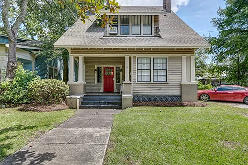 8 Kenneth St #A Photo 1