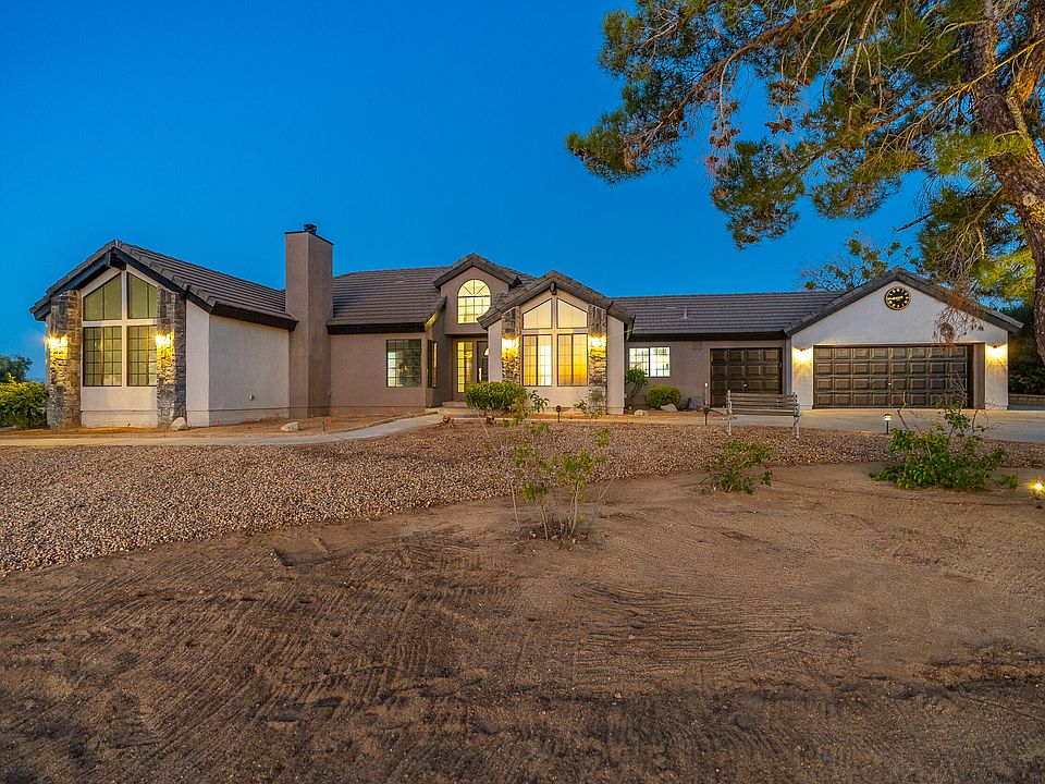 1st image of 31920 Crystalaire Dr