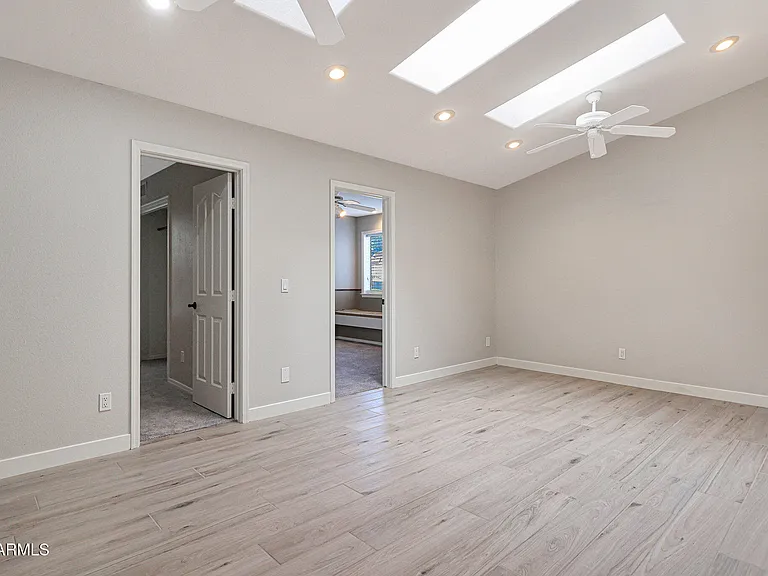 14215 N 56th Pl — Photo 26