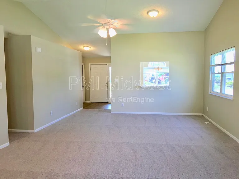 3215 Keystone Lakes Way — Photo 23