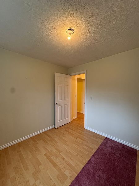 Coquitlam House for rent - 2 Bedrooms — photo 2