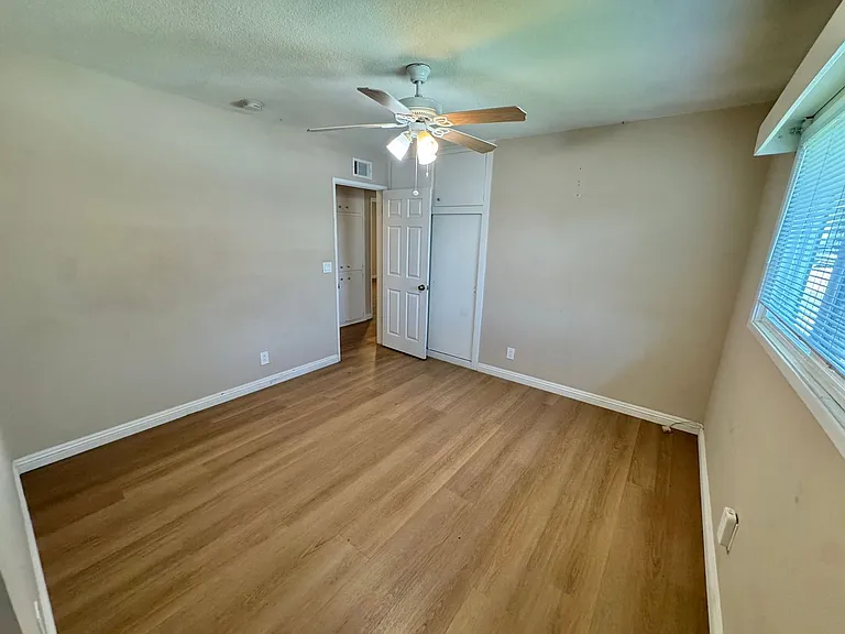 1209 N Riedel Ave — Photo 17
