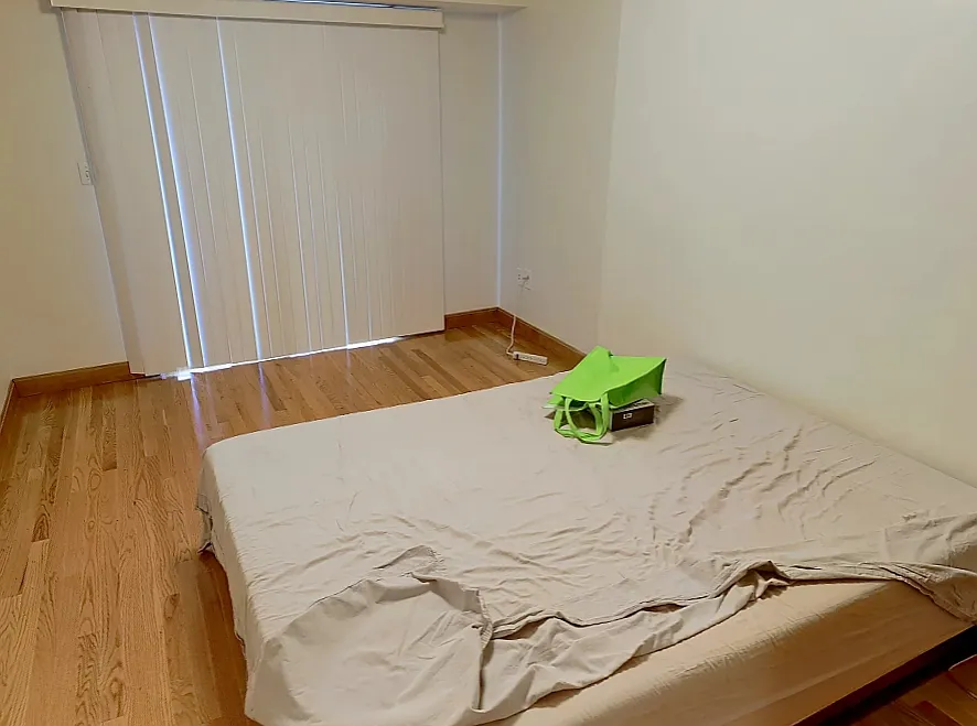 4 bed, $5,400 — Photo 4