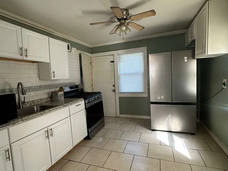 184 Pearl Harbor St #2 — Photo 6