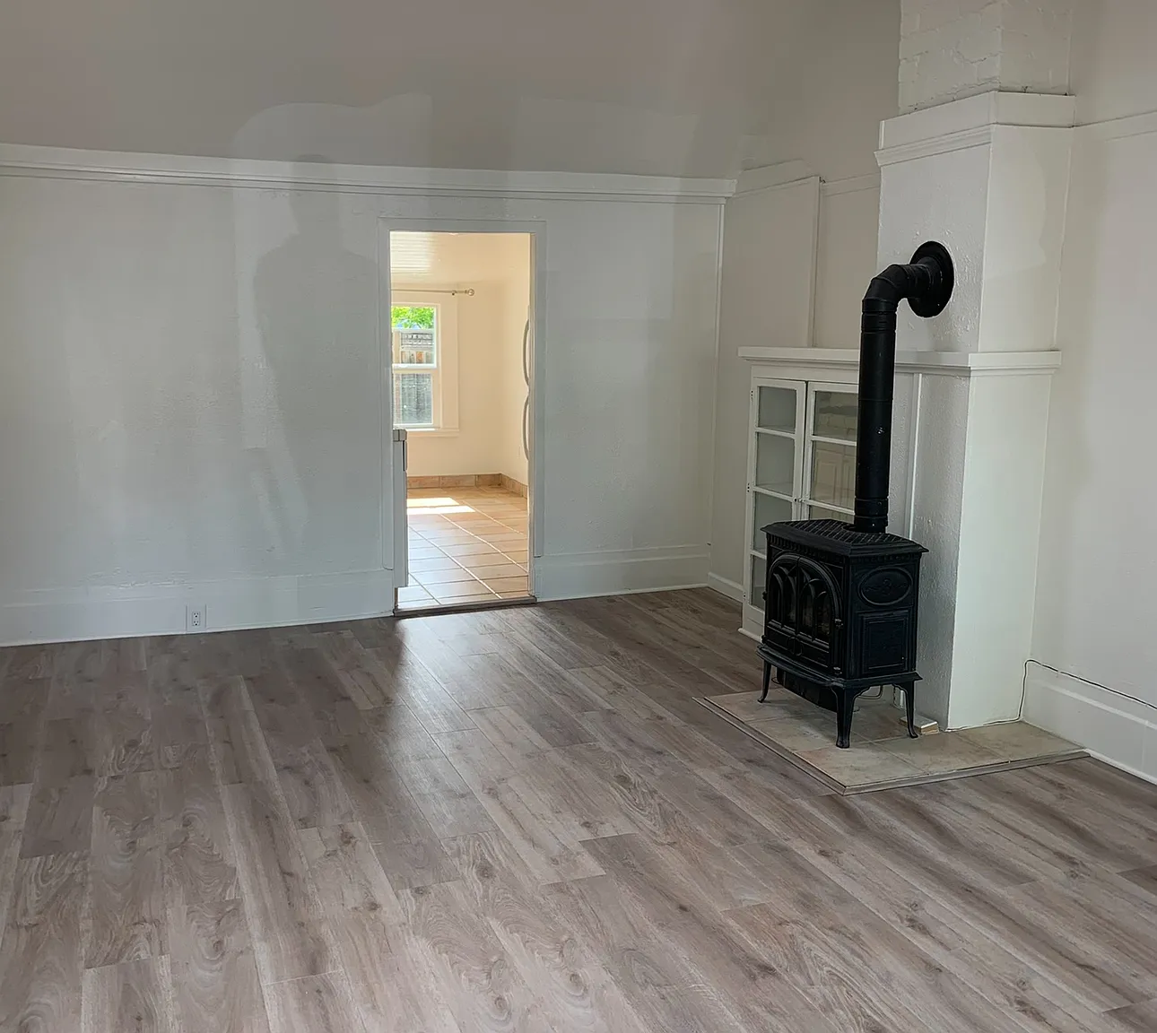 1 bed, 700 sqft, $2,700 — Photo 3