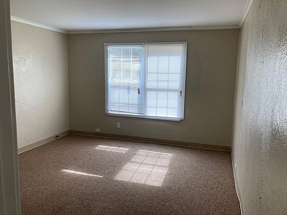3rd image of 120 E Slattery Blvd