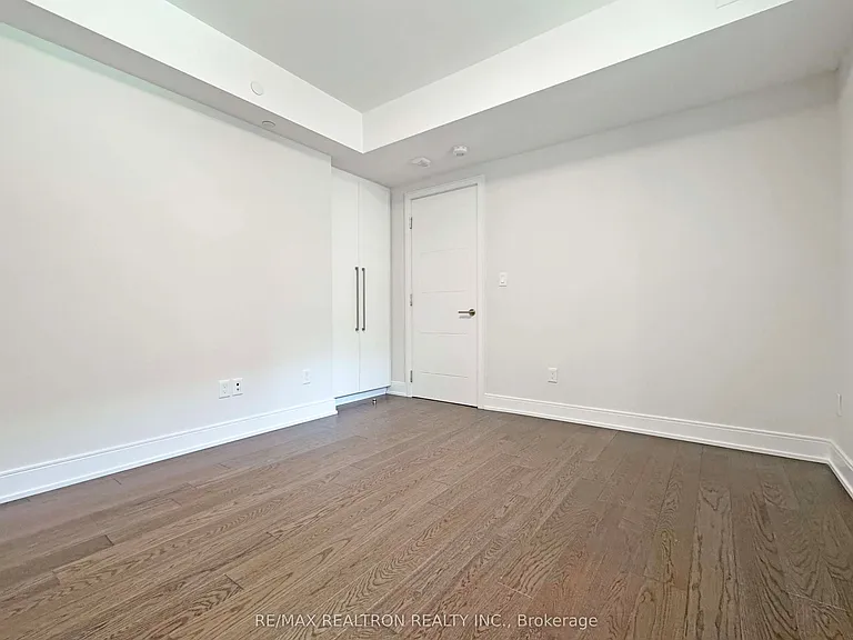 2 Clarendon Ave #108 — Photo 6