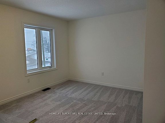 5th image of 118 Flagg Ave