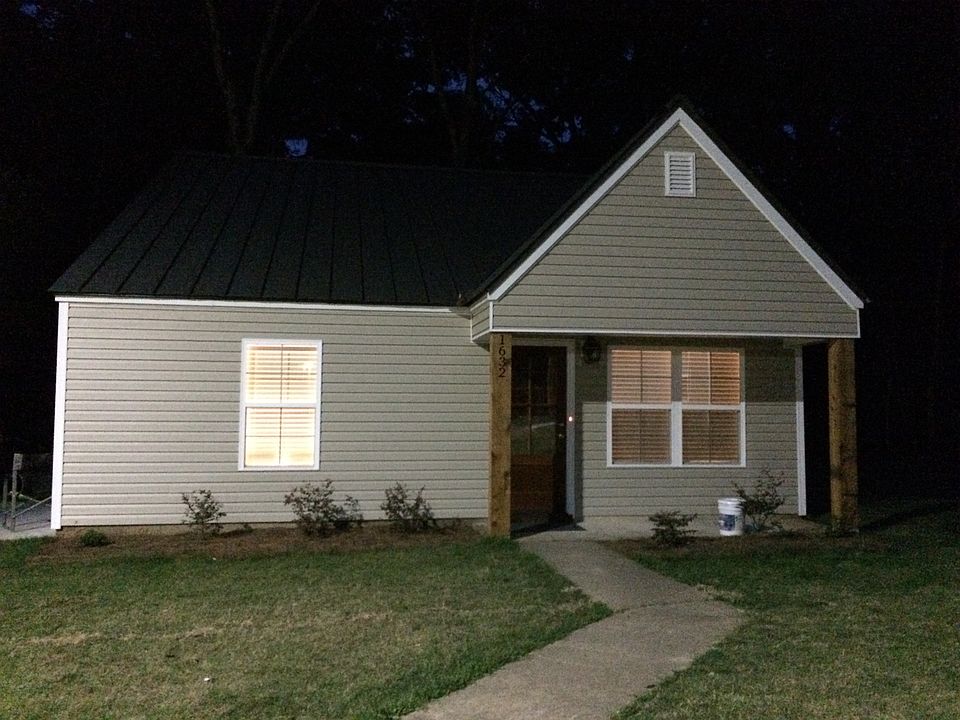 1st image of 1632 W Jackson Ave