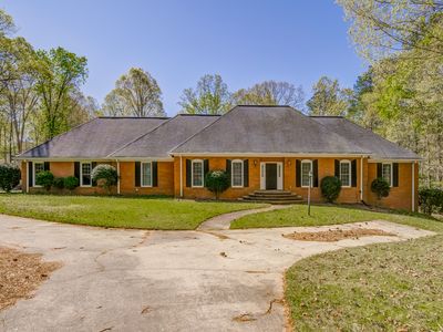 465 North Dr, Fayetteville, GA, 30214