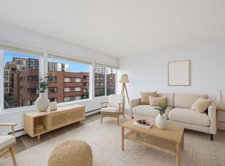 Amira, Seattle, WA 98119