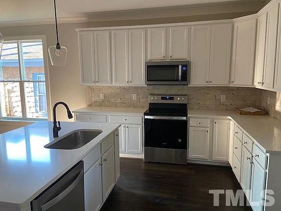 3rd image of 2304 Chautauqua Ave
