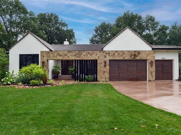4807 W 64th St, Prairie Village, KS 66208