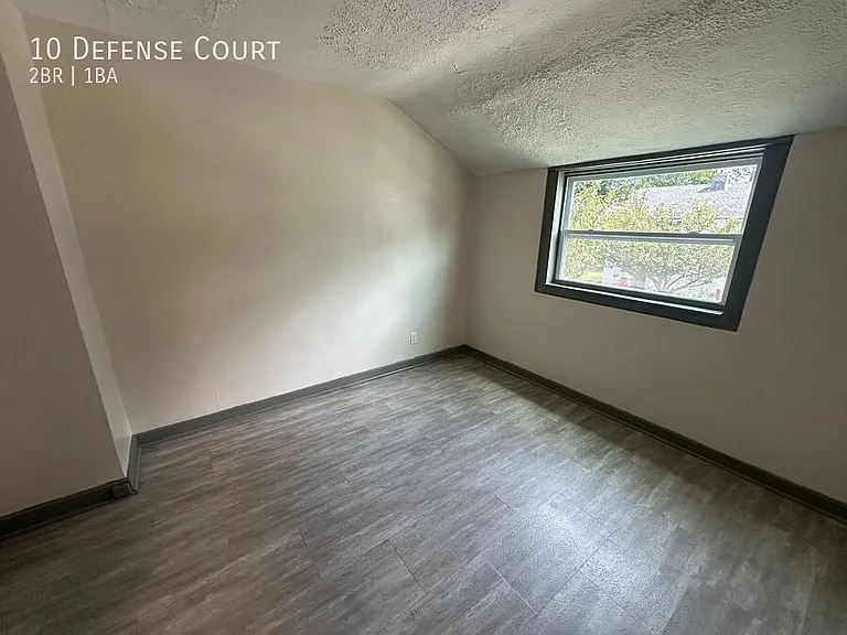 10 Defense Ct — Photo 8