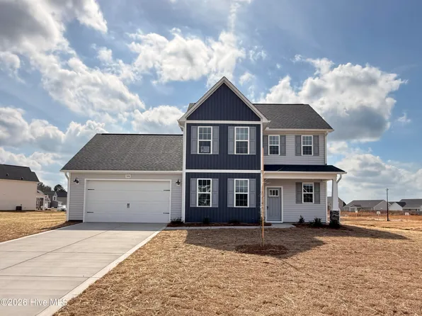 326 Crowville Street, Raeford, NC 28376