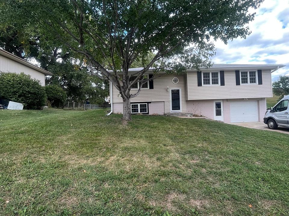 1st image of 3815 N 211th St
