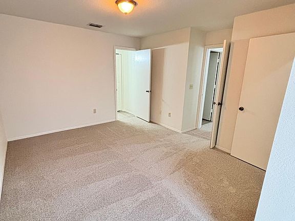 5th image of 1608 Columbia Arms Cir Unit 227
