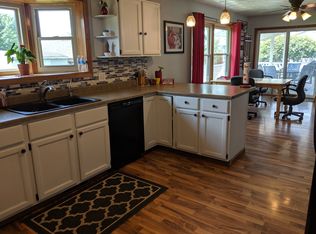 109 N Prairie Dr, Forreston, IL 61030