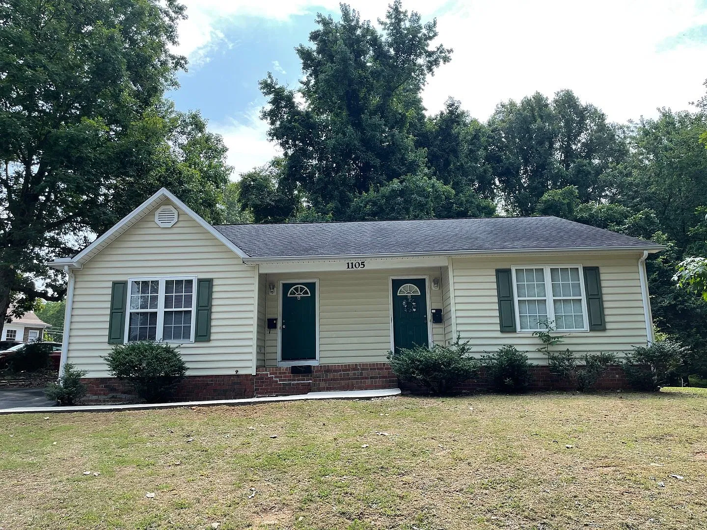 620 — Photo 2