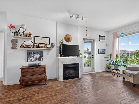 5th image of 3739 Casorso Rd Unit 401
